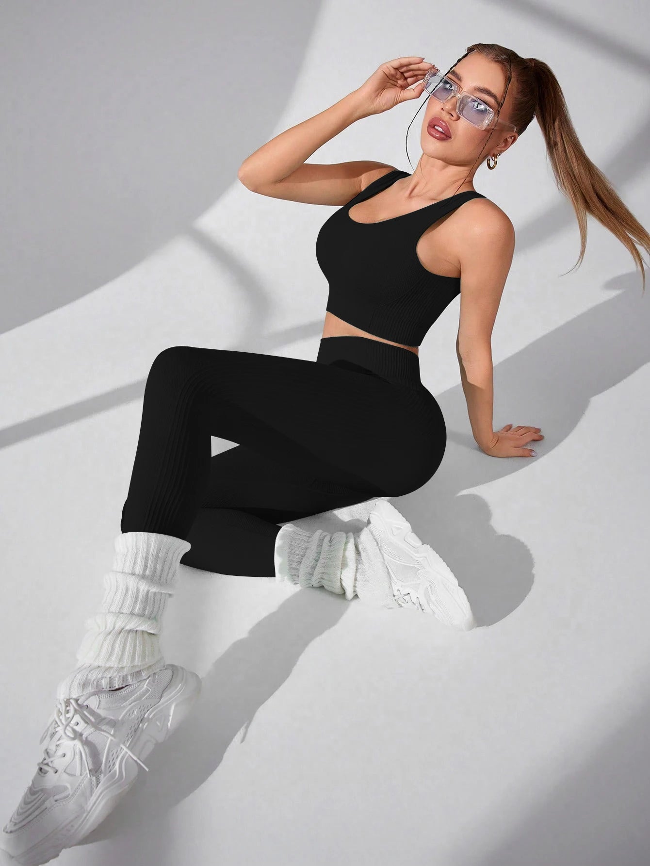 NIVIA Active Flow™ Seamless Cross-Strap Bra & Legging Set